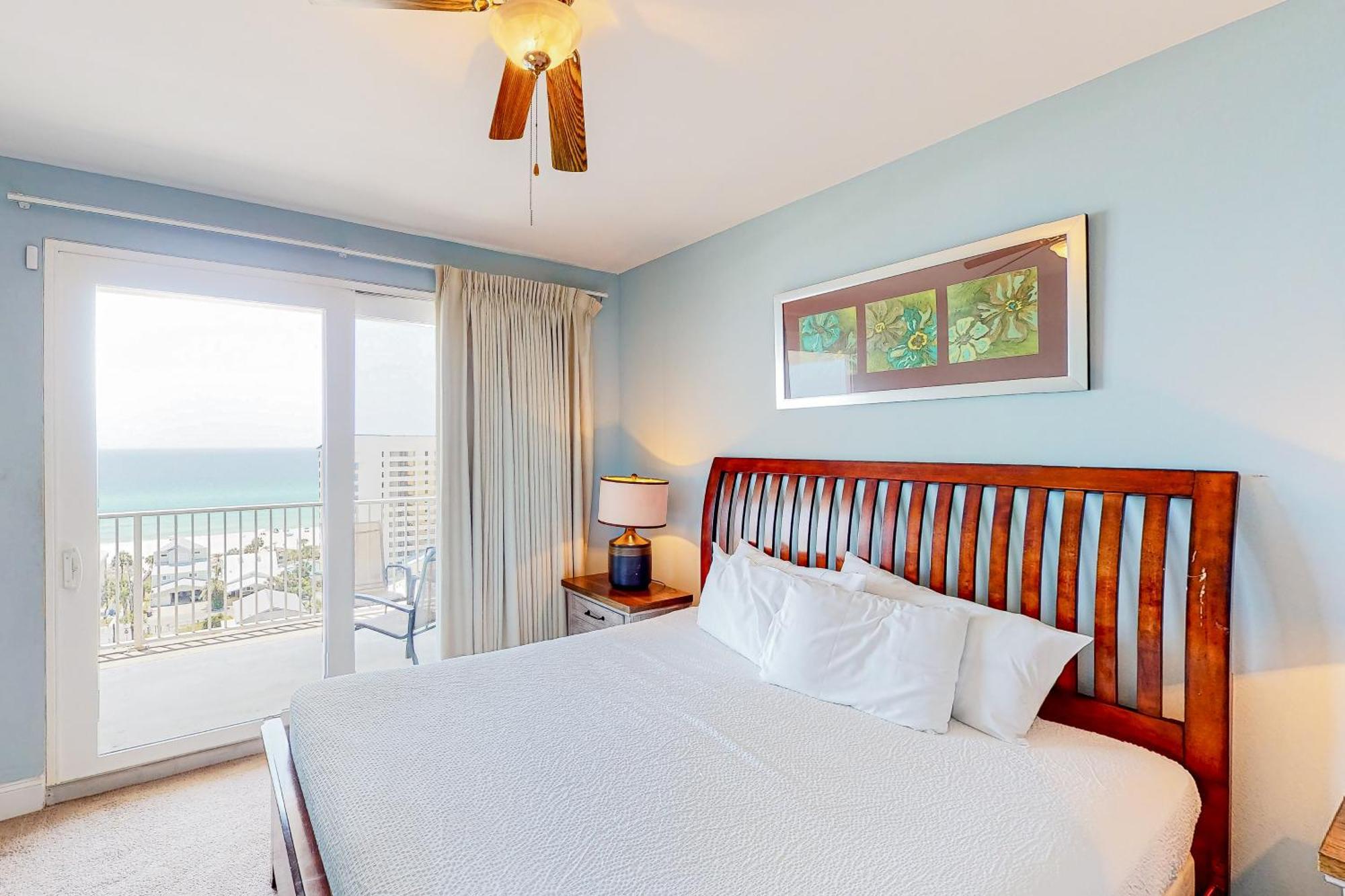 Lake Town Wharf Panama City Beach Room photo